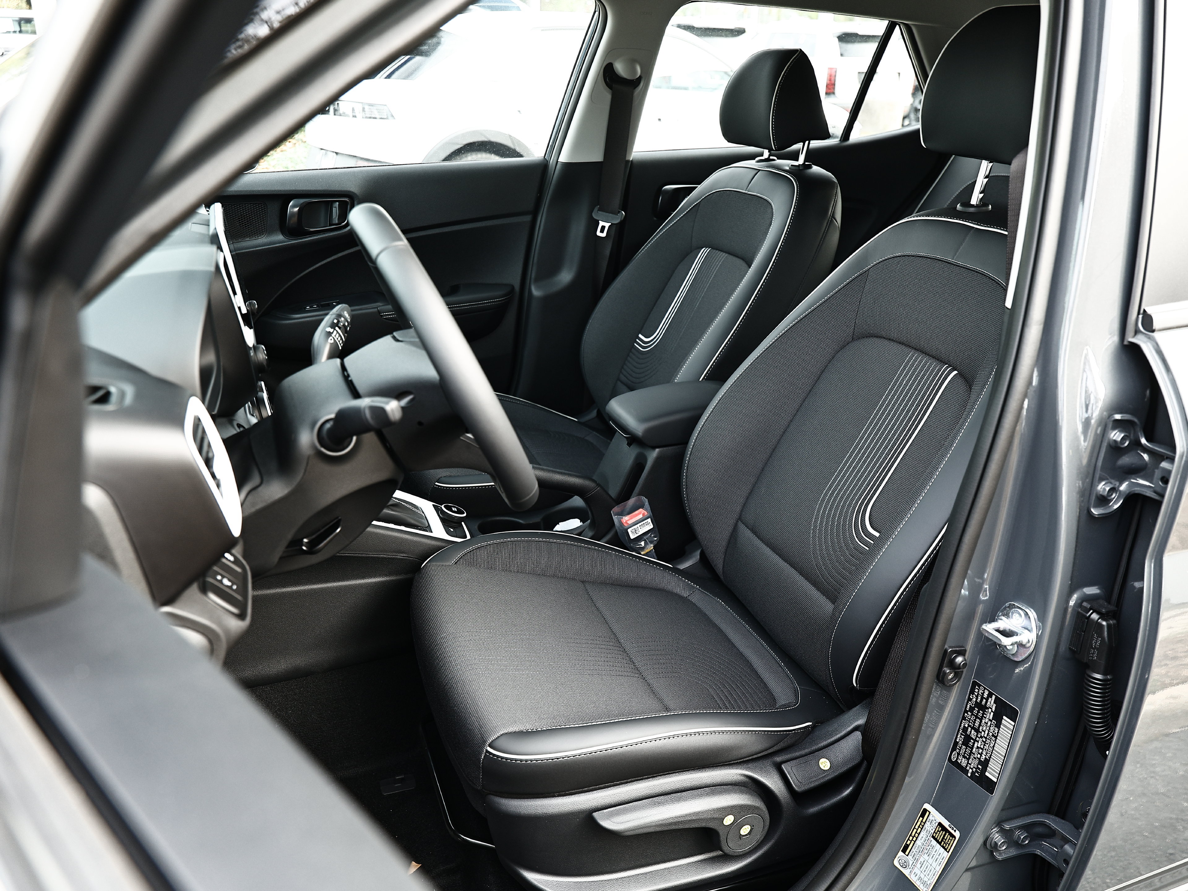 New 2026 Hyundai Venue SEL FWD image 7