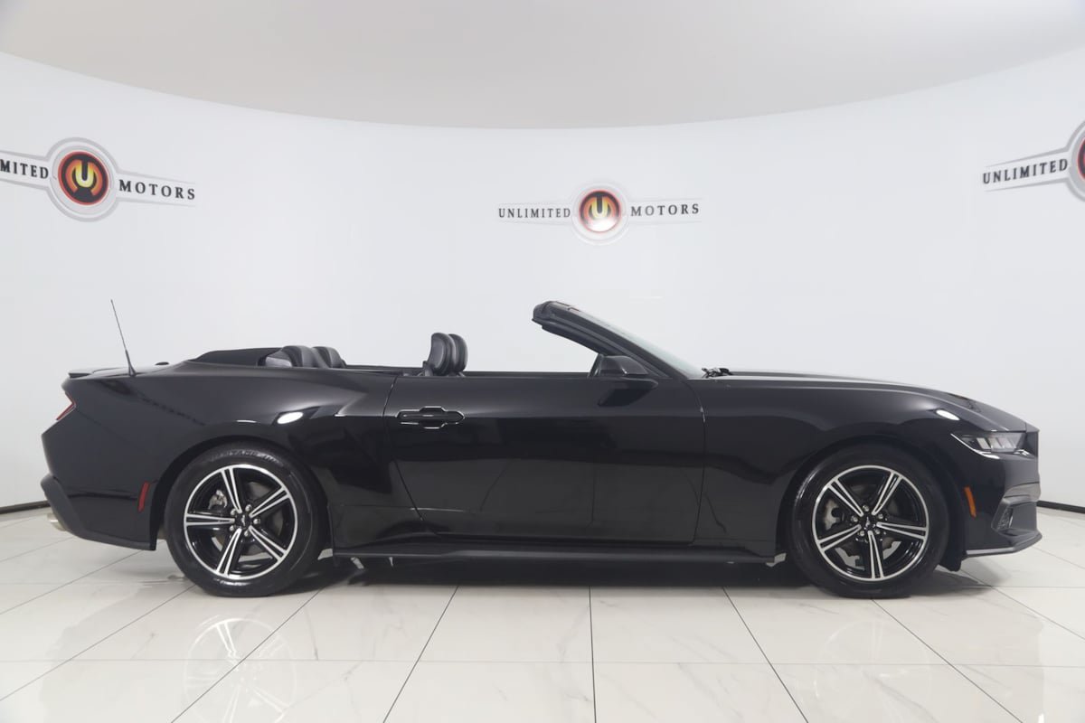 Used 2024 Ford Mustang Premium RWD image 2