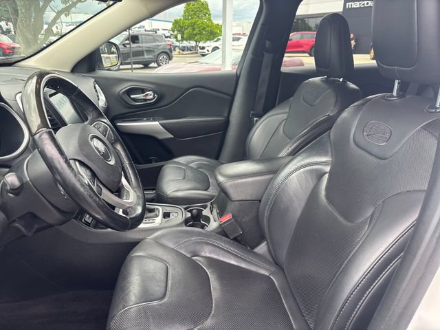 Used 2018 Jeep Cherokee Overland AWD/4WD image 10