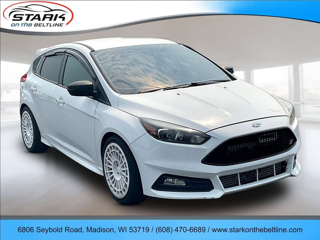 Used 2016 Ford Focus ST w/ Equipment Group 401A FWD image 1