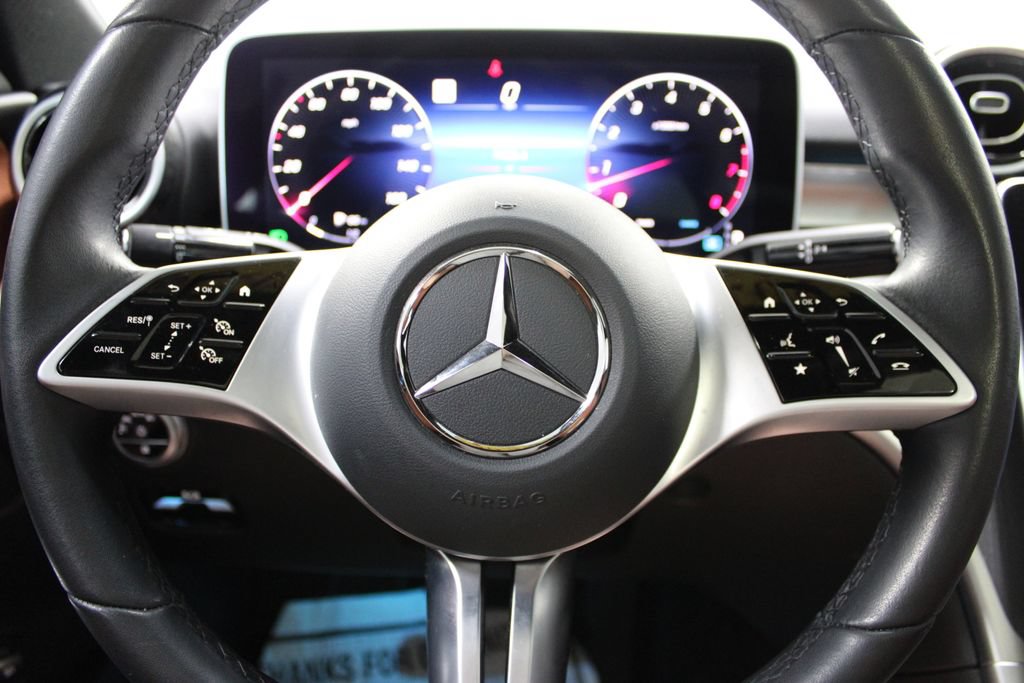 Used 2024 Mercedes-Benz C 300 Sedan image 38