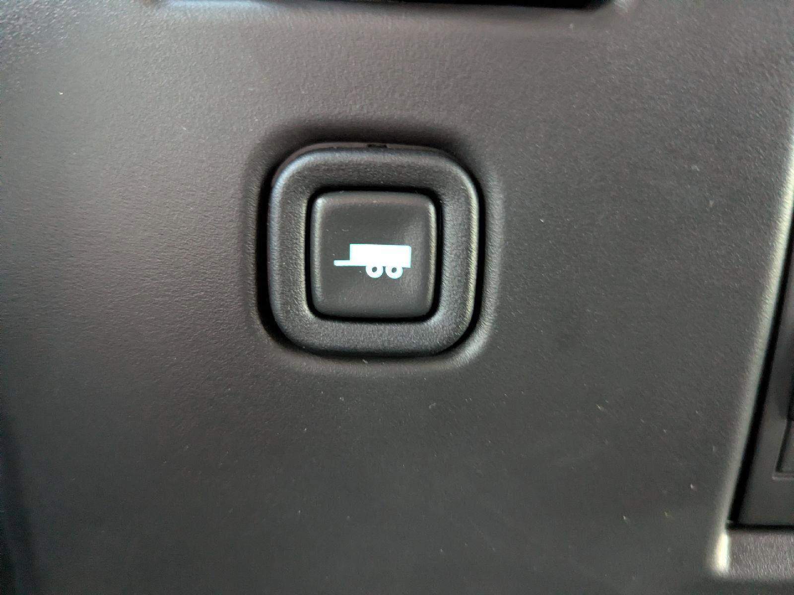 New 2025 Chevrolet Express 3500 w/ Driver Convenience Package image 38