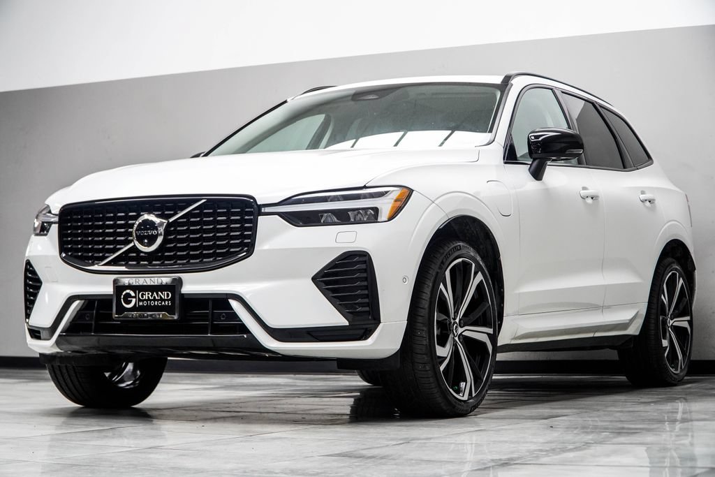 Used 2023 Volvo XC60 T8 Ultimate w/ Climate Package AWD/4WD image 9