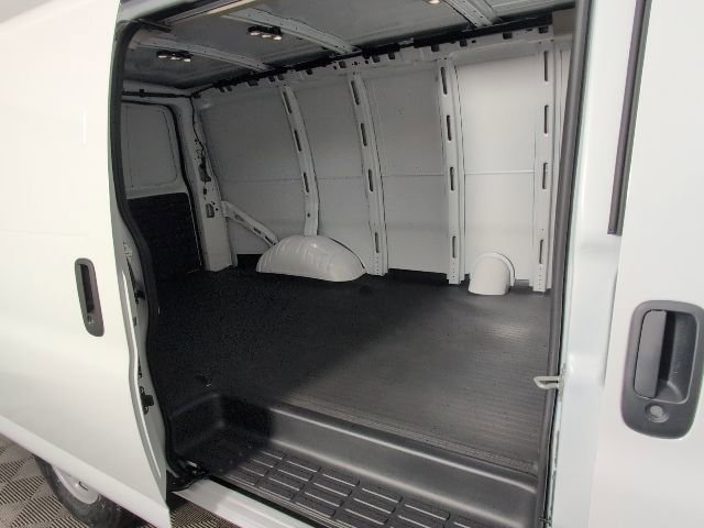 New 2026 Chevrolet Express 2500 w/ Driver Convenience Package RWD image 11