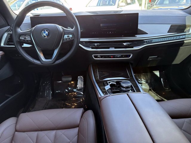 Certified 2025 BMW X5 xDrive50e w/ Climate Comfort Package AWD/4WD image 17