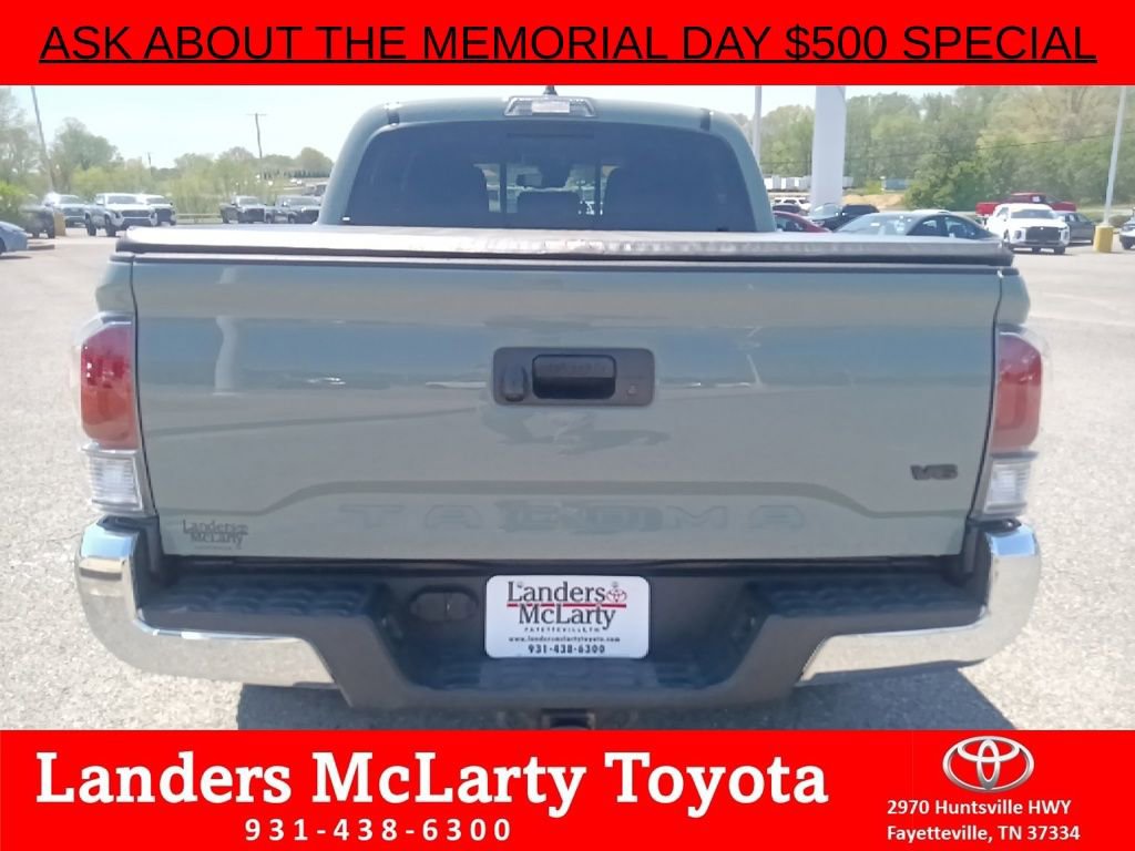 Used 2023 Toyota Tacoma TRD Off-Road AWD/4WD image 4