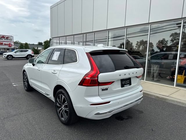 Certified 2022 Volvo XC60 B5 Inscription w/ Advanced Package AWD/4WD image 3