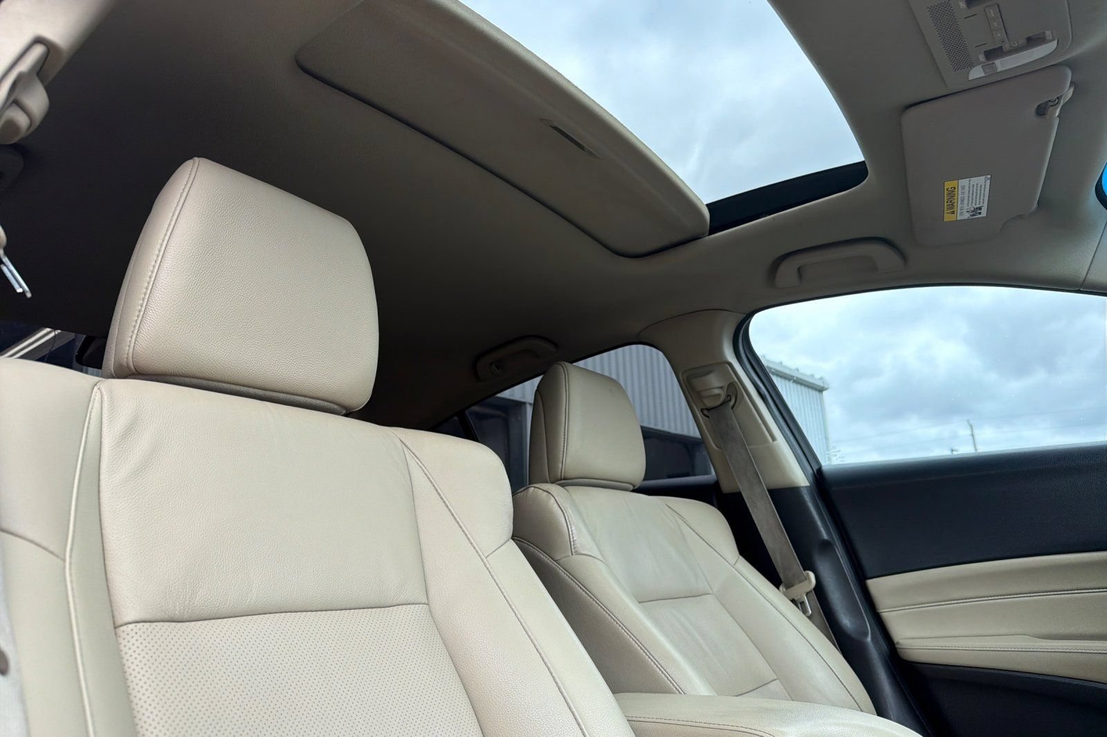 Used 2015 Acura ILX w/ Technology Package FWD image 15