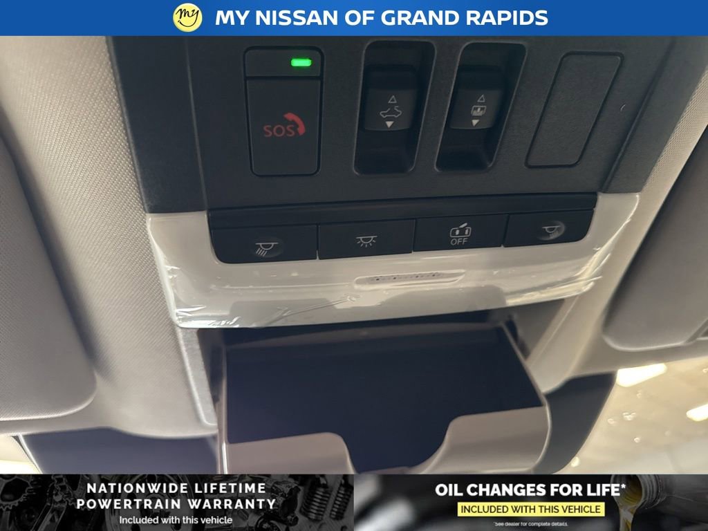 New 2026 Nissan Pathfinder SL image 32