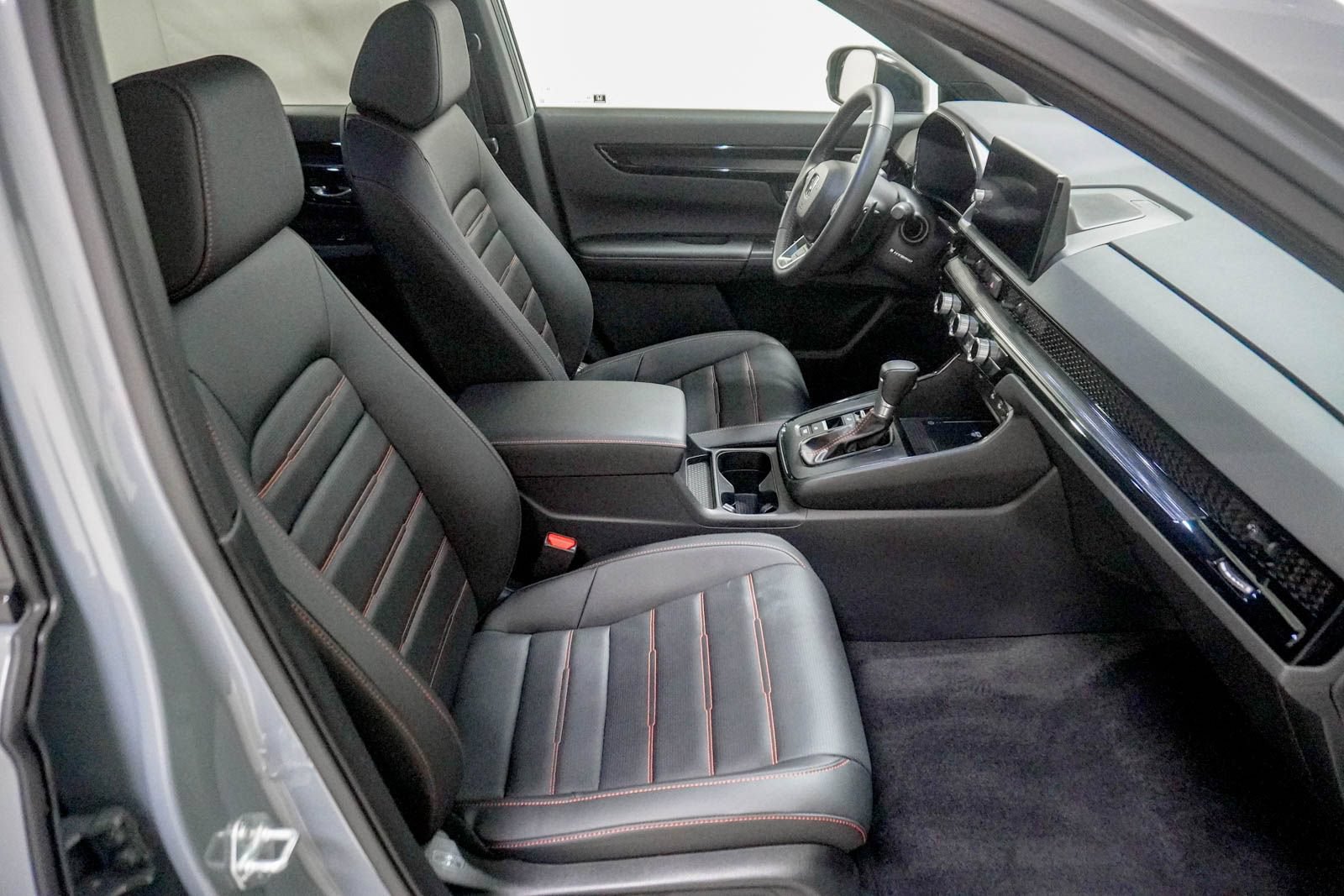 Used 2026 Honda CR-V Sport Touring image 32