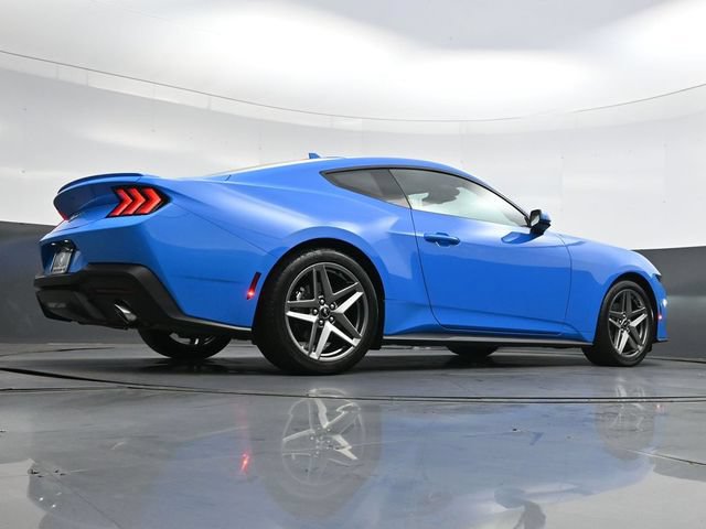 Used 2025 Ford Mustang Premium RWD image 35
