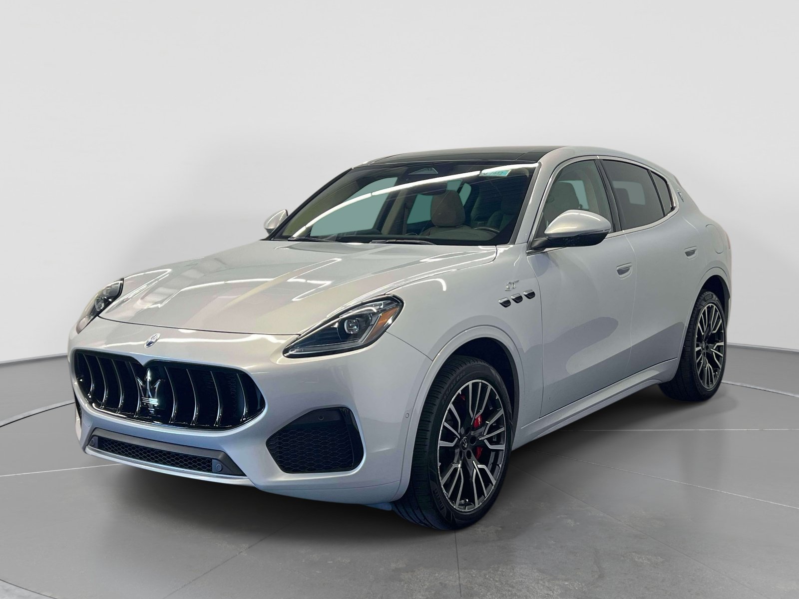 Used 2023 Maserati Grecale Modena AWD/4WD image 4