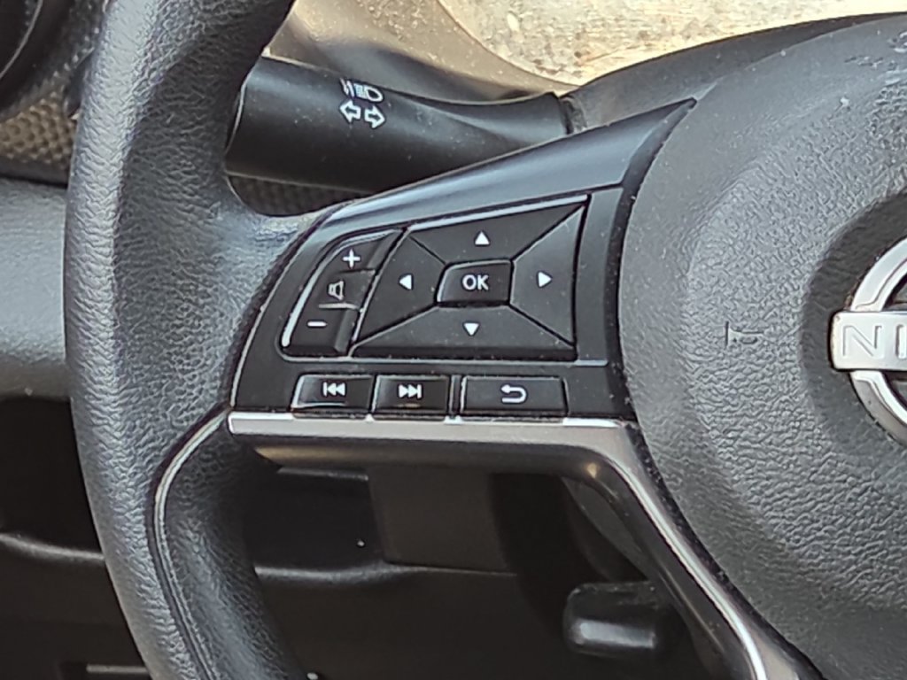 Used 2023 Nissan Kicks SV FWD image 23