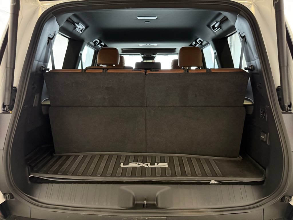 Used 2024 Lexus GX 550 w/ Accessory Package (Z1) AWD/4WD image 24