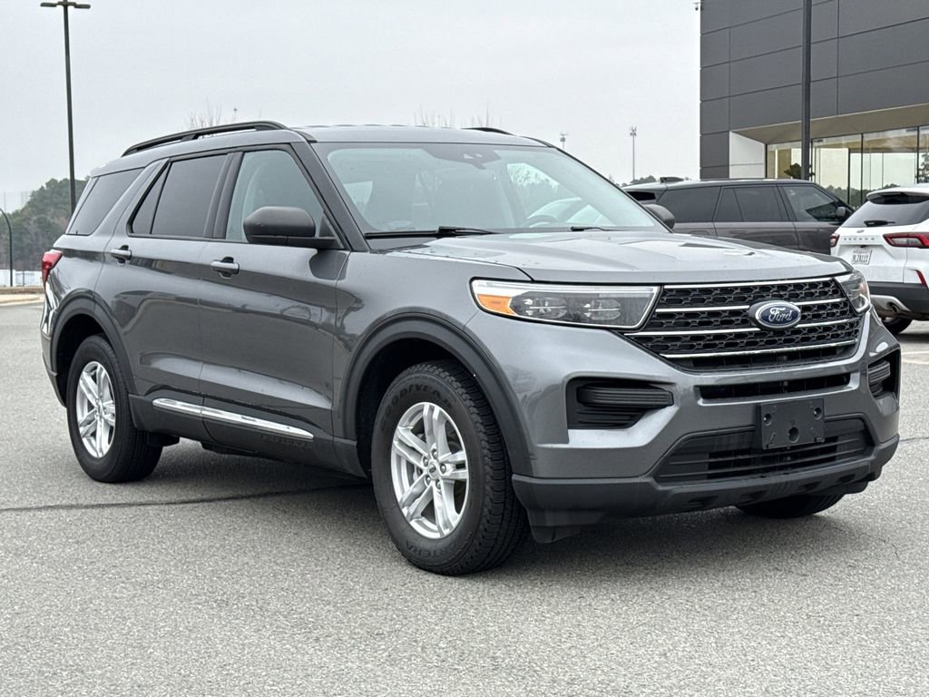 Used 2022 Ford Explorer XLT image 7