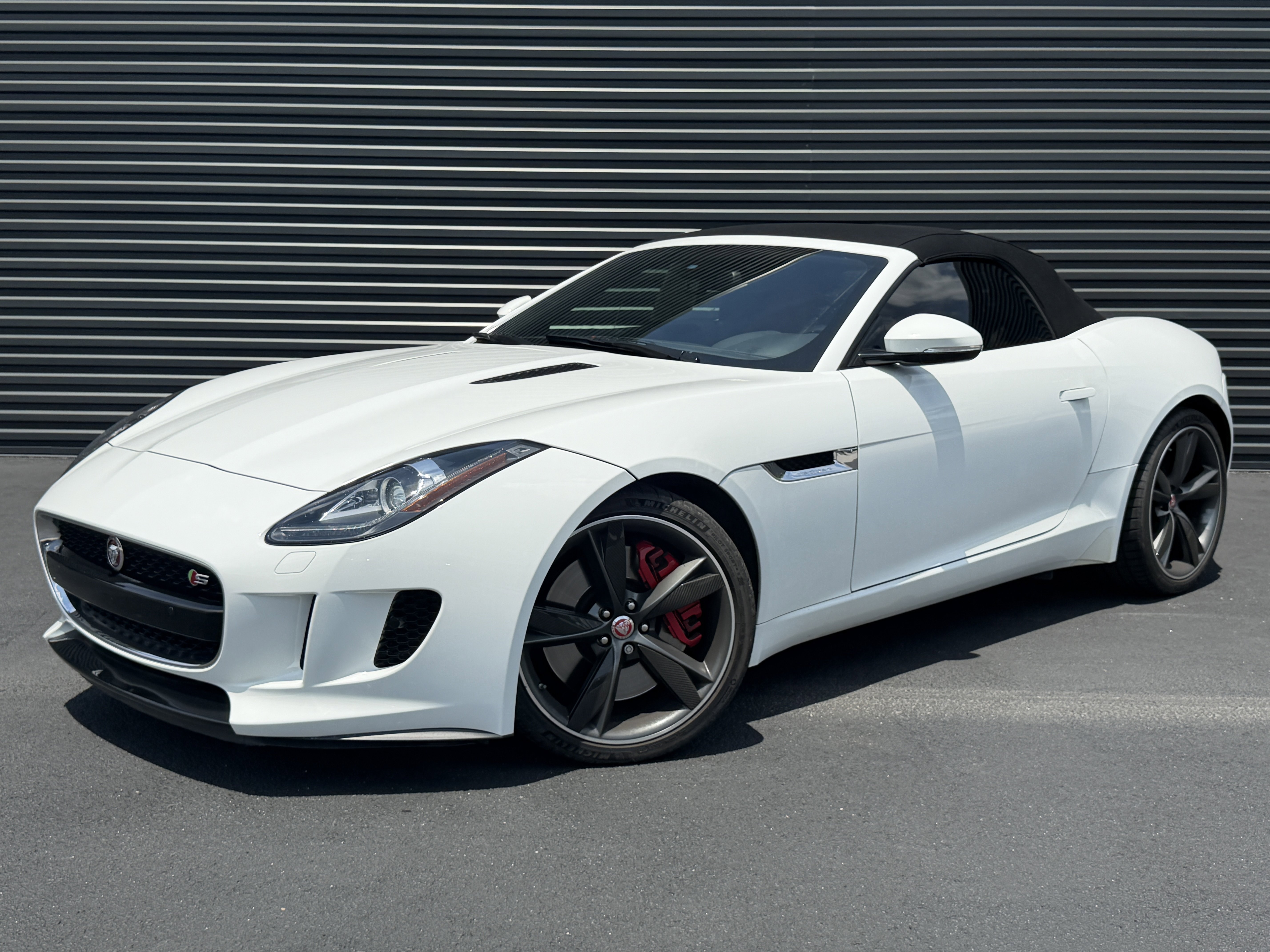 Used 2015 Jaguar F-TYPE S RWD image 1