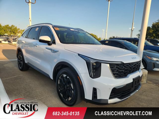 Used 2025 Kia Sorento S w/ Panoramic Sunroof Package