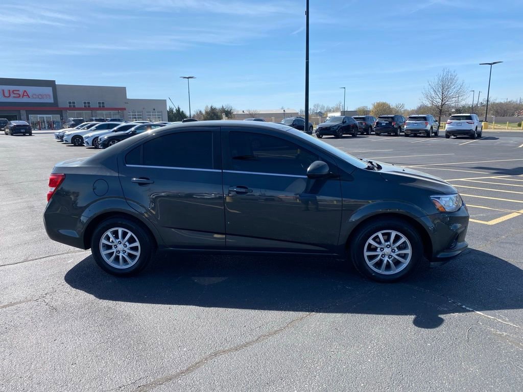 Used 2020 Chevrolet Sonic LT w/ Convenience Package FWD image 10