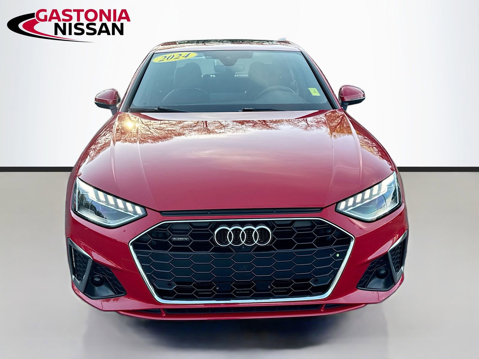 Used 2024 Audi A4 2.0T Premium Plus image 2