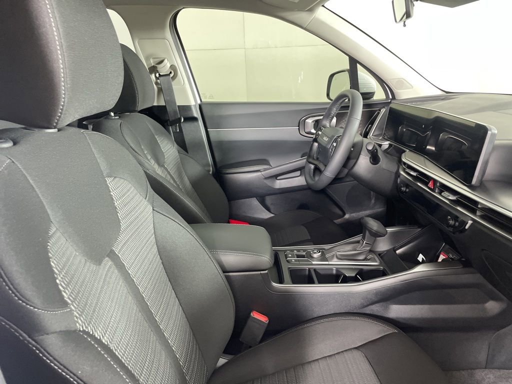 New 2026 Kia Sorento LX image 13