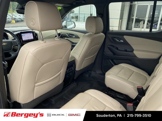 Certified 2022 Chevrolet Traverse Premier w/ LPO, Floor Liner Package AWD/4WD image 25