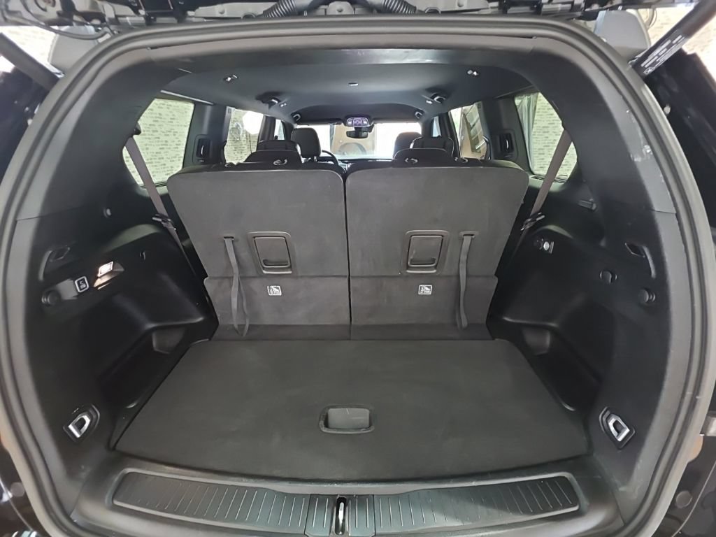 Used 2024 Jeep Grand Cherokee L Limited AWD/4WD image 13