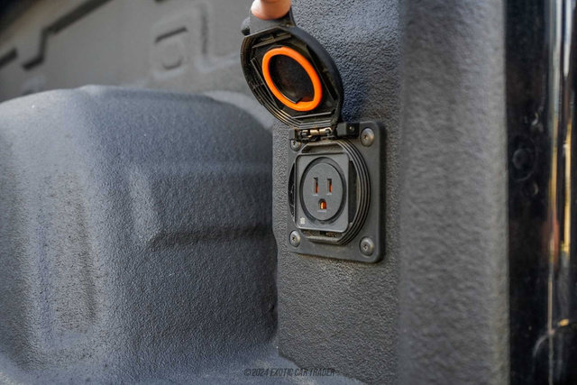 Used 2019 Chevrolet Silverado 1500 High Country w/ Technology Package AWD/4WD image 89