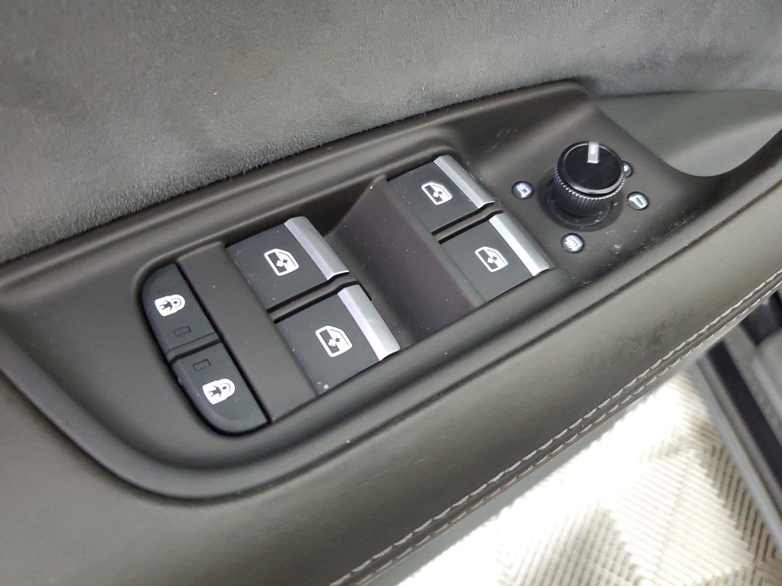 Used 2019 Audi Q8 Prestige AWD/4WD image 21