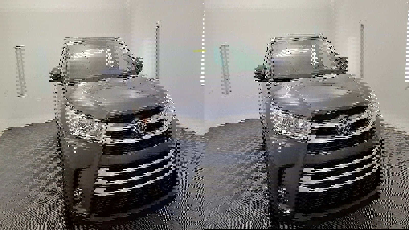 Used 2018 Toyota Highlander XLE image 7