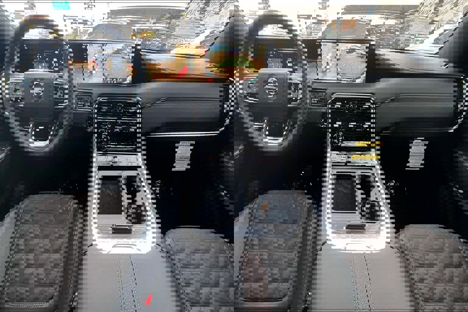 New 2025 Nissan Armada Platinum Reserve image 5