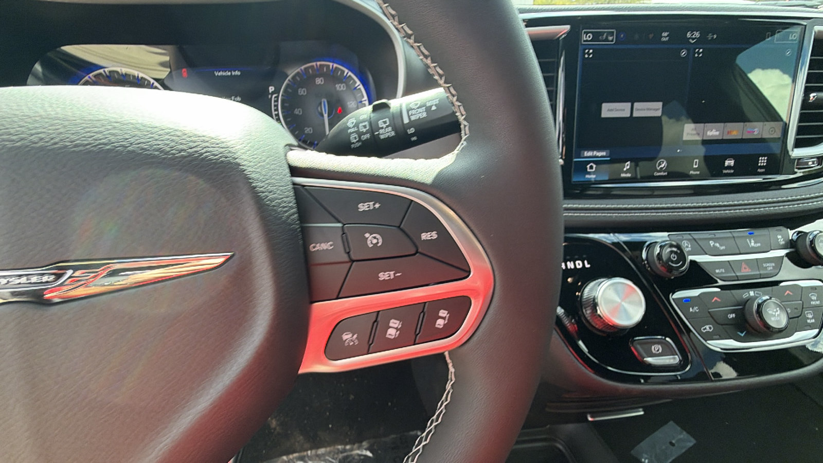 New 2026 Chrysler Pacifica Select FWD image 24