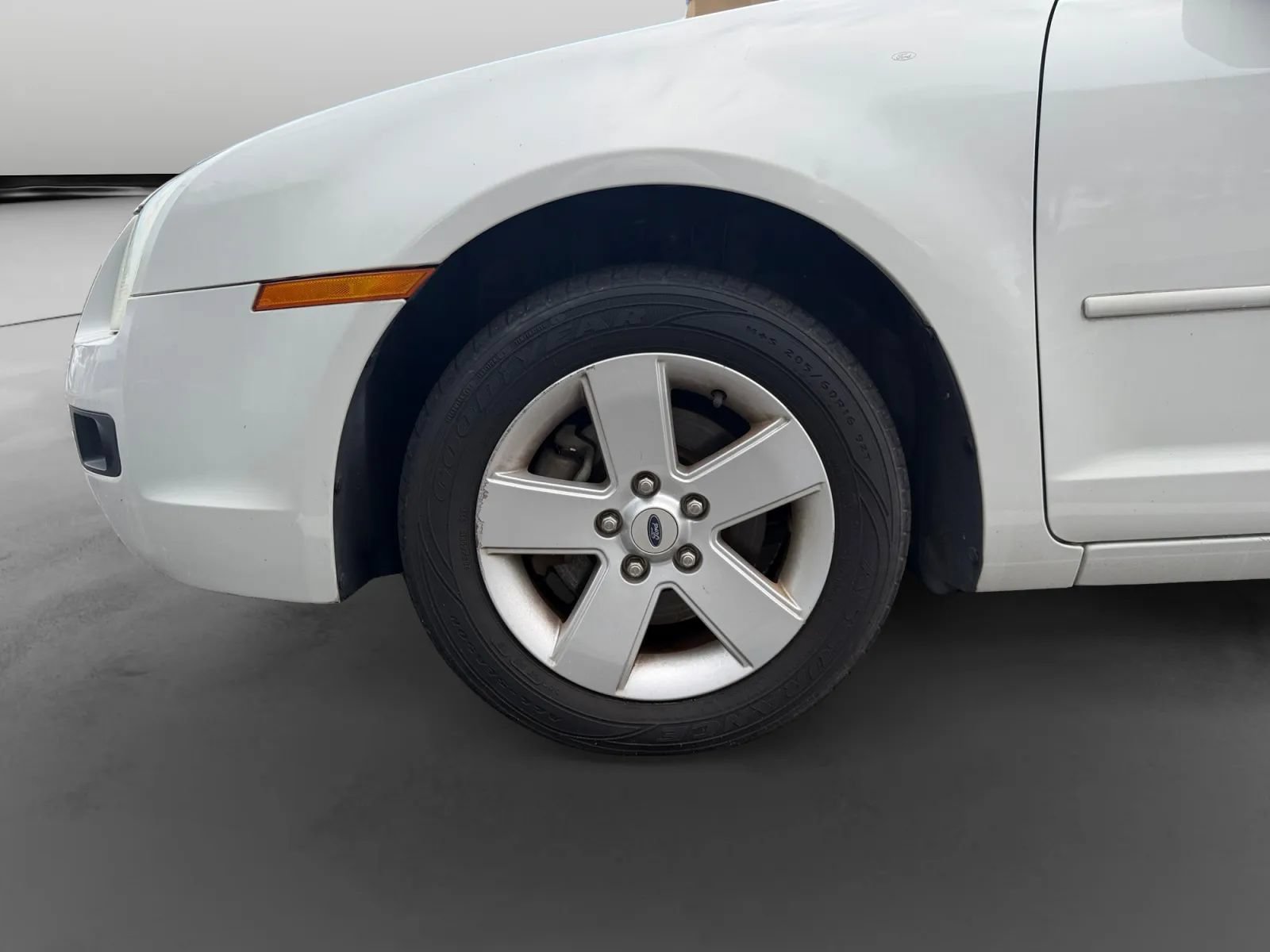 Used 2009 Ford Fusion SE FWD image 9