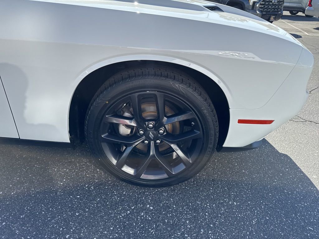 Used 2023 Dodge Challenger SXT w/ Blacktop Package image 17