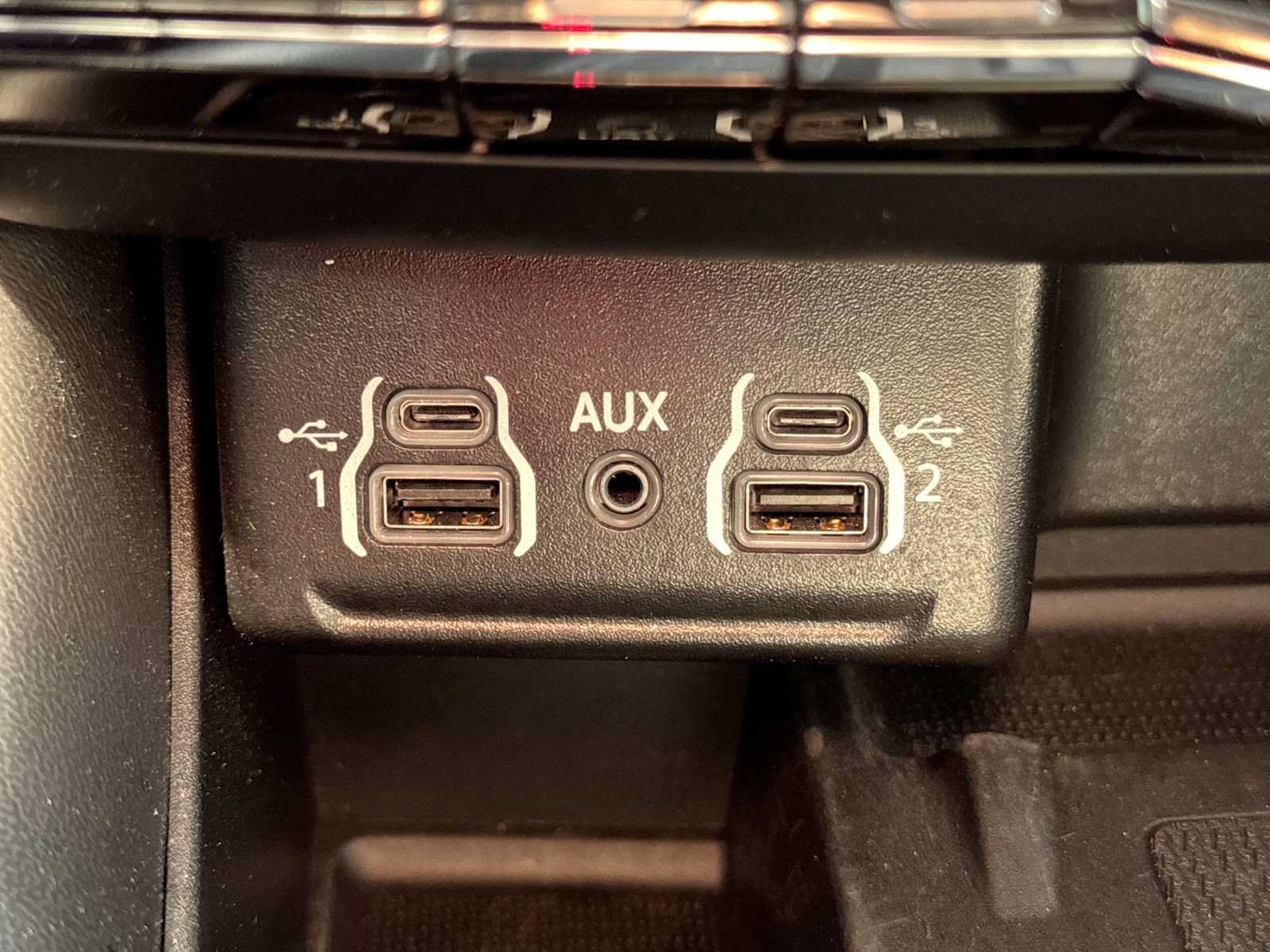Used 2023 Dodge Durango R/T AWD/4WD image 33