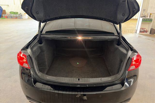 Used 2017 Chevrolet Impala Premier FWD image 11