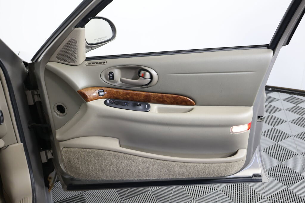 Used 2003 Buick Le Sabre Limited w/ Gran Touring Package image 25