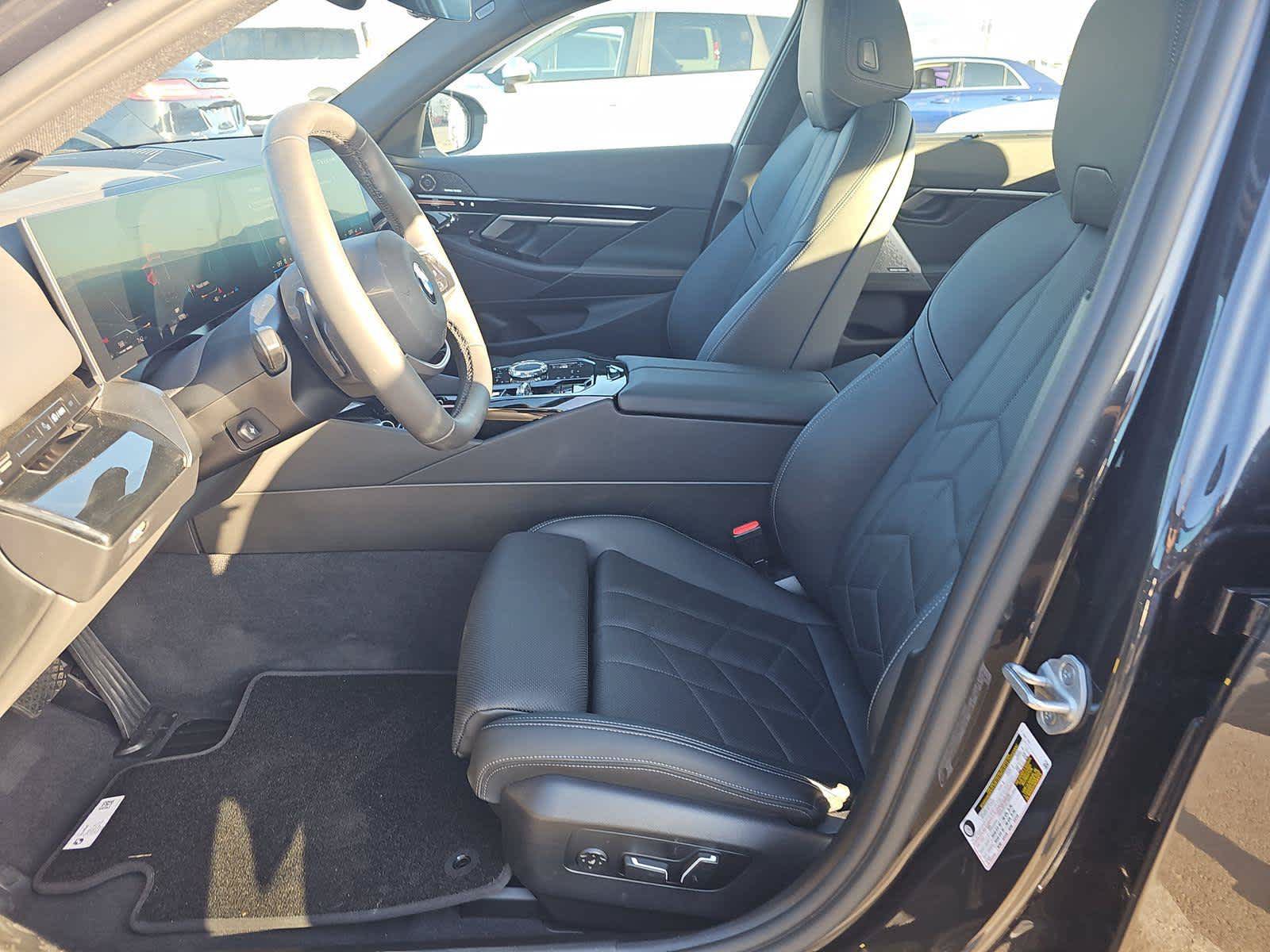 Used 2026 BMW 530i RWD image 9