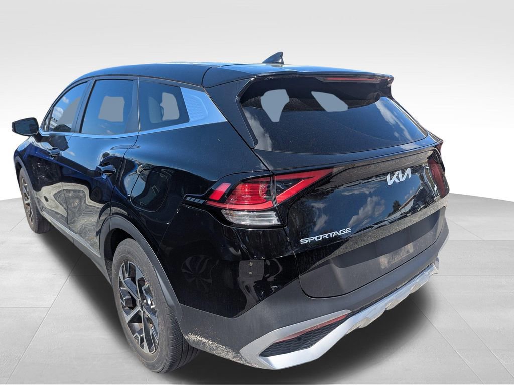 Used 2023 Kia Sportage EX image 5