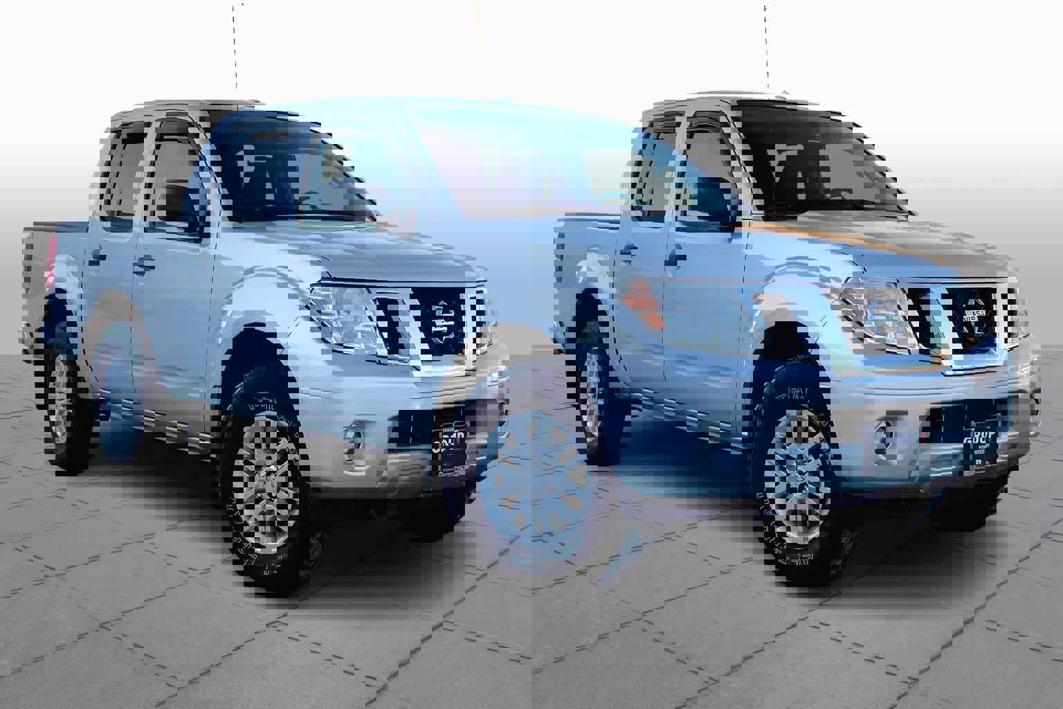 Used 2014 Nissan Frontier SV w/ SV Value Truck Package image 2