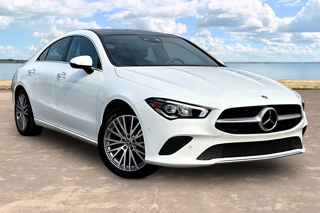 Used 2023 Mercedes-Benz CLA 250 w/ Premium Package image 3