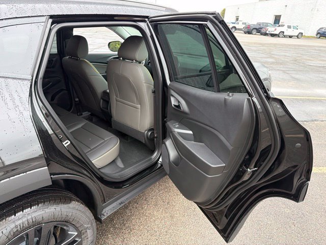 New 2026 Chevrolet Trax ACTIV w/ Driver Confidence Package FWD image 24