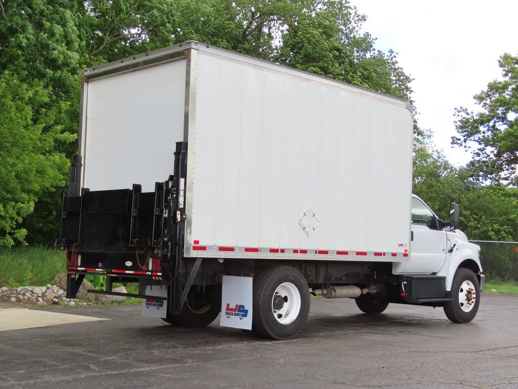 Used 2022 Ford F750 2WD Regular Cab Super Duty image 3