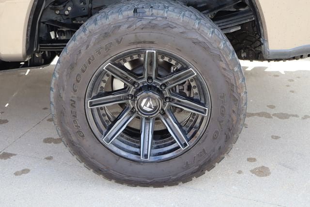 Used 2023 Ford F250 King Ranch w/ Tremor Off-Road Package AWD/4WD image 28