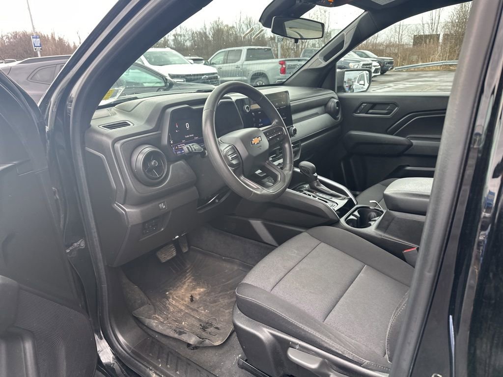 Used 2023 Chevrolet Colorado W/T w/ Advanced Trailering Package AWD/4WD image 44