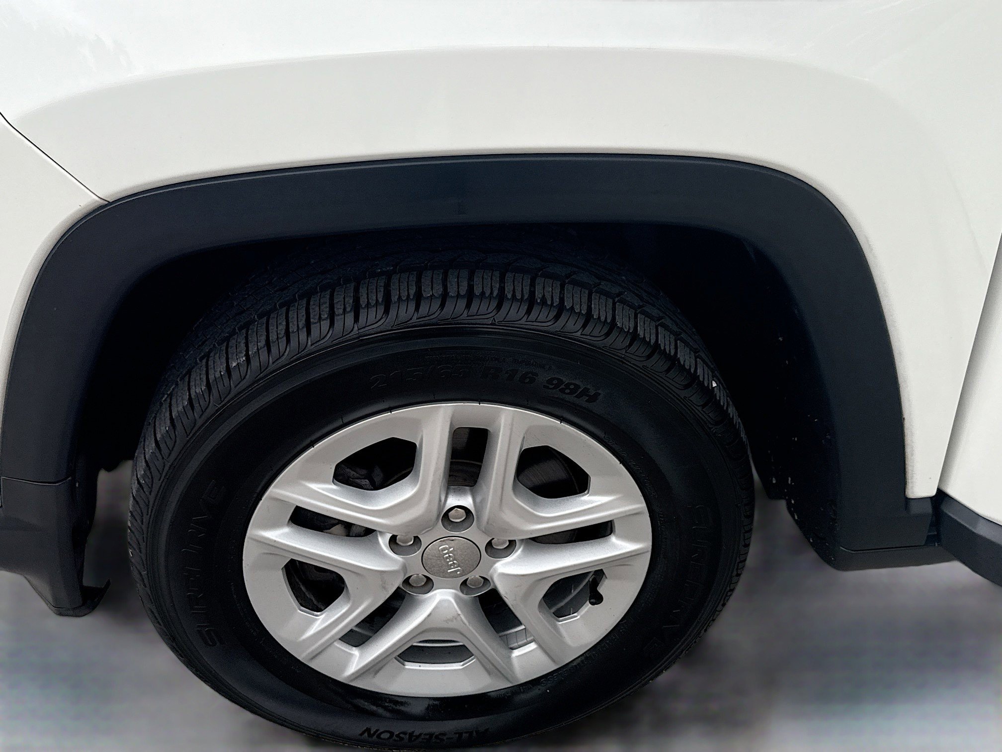 Used 2018 Jeep Compass Sport image 36