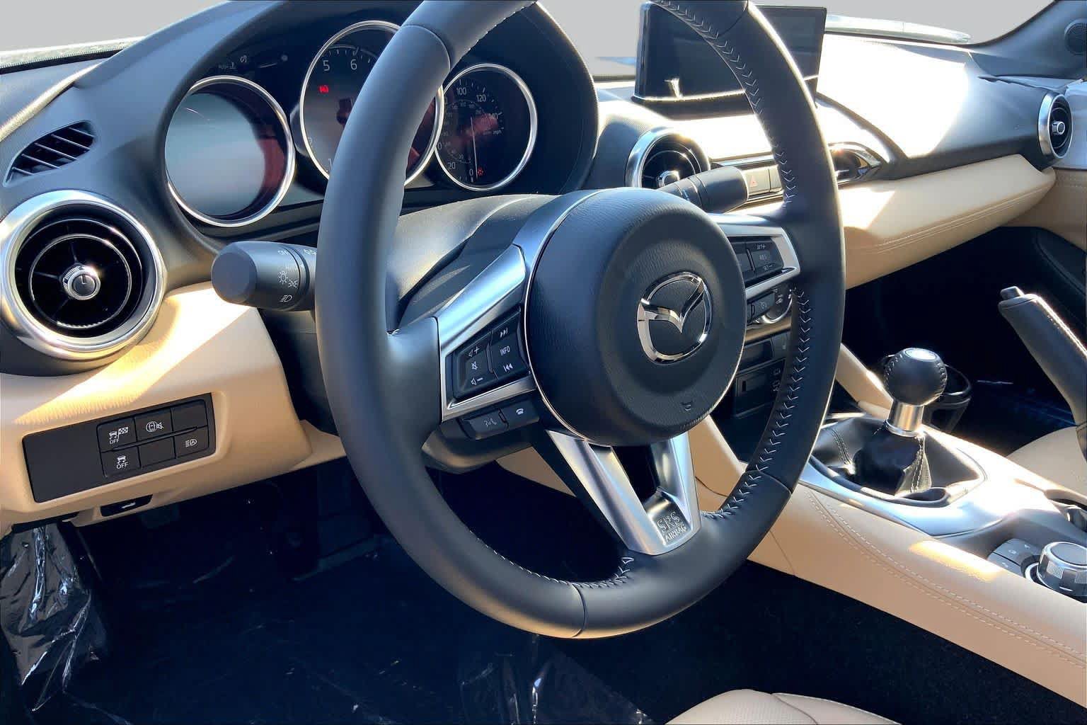 New 2026 MAZDA MX-5 Miata RF Grand Touring RWD image 8