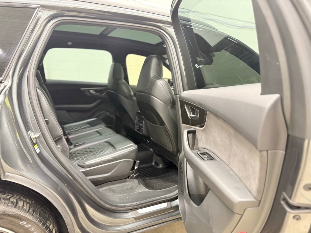 Used 2021 Audi SQ7 Premium Plus image 42