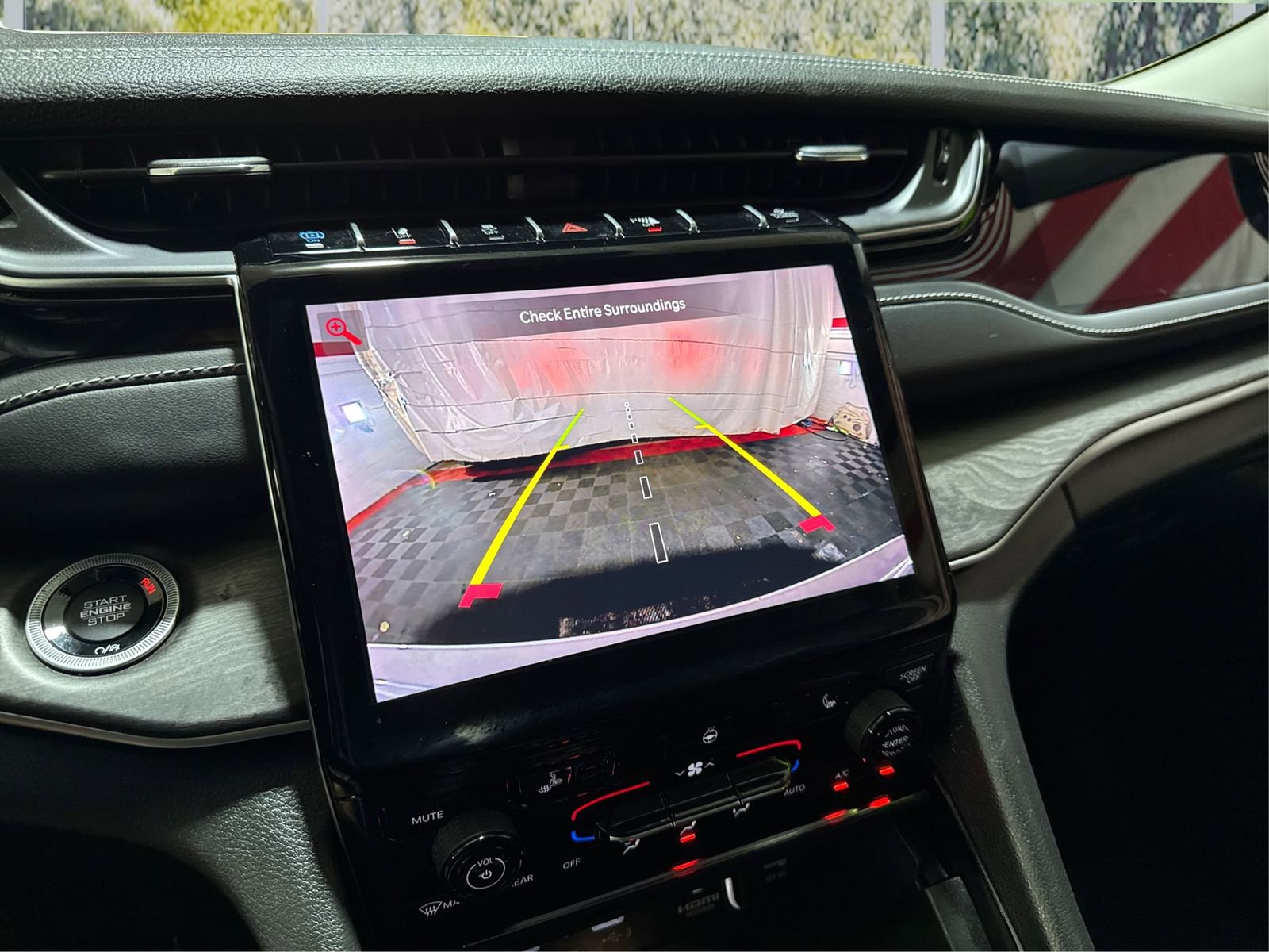 Used 2023 Jeep Grand Cherokee 4WD 4xe image 28