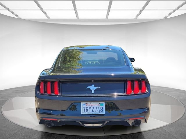 Used 2016 Ford Mustang Coupe RWD image 6