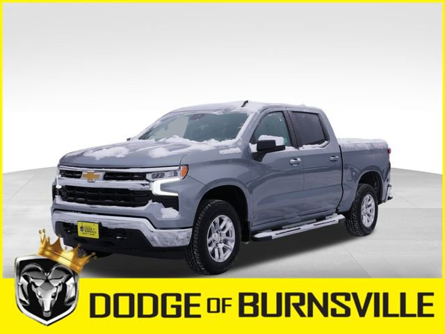 Used 2025 Chevrolet Silverado 1500 LT image 3